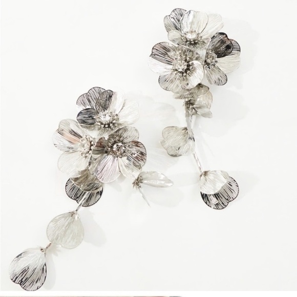Zara Silver Flower Statement Drop Earrings - Picture 1 of 3